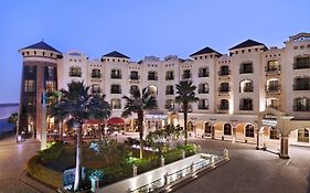 كراون بلازا الرياض الواحة، أحد الفنادق من مجموعة فنادق إنتركونتيننتال
